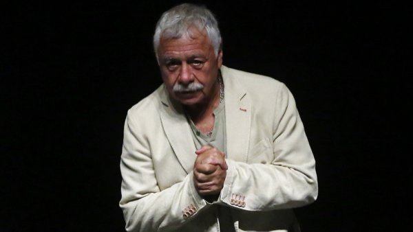 Carlos Caszely es dado de alta y vuelve a su casa
