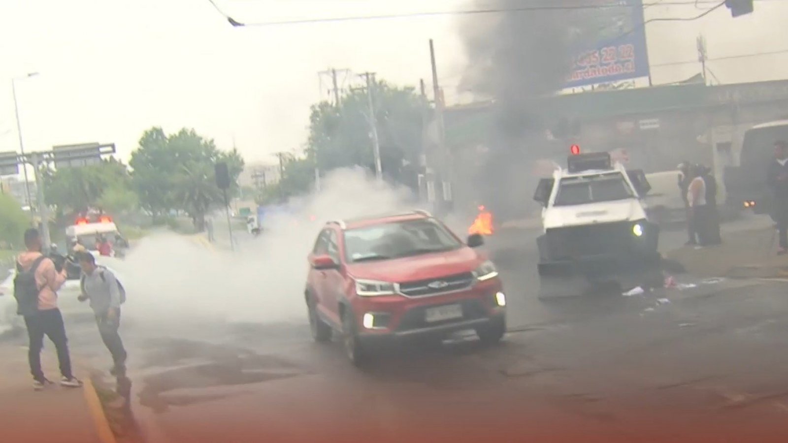 Barricadas y cortes de tránsito: Manifestantes protestan por terreno para viviendas en Independencia
