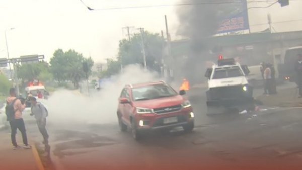 Barricadas y cortes de tránsito: Manifestantes protestan por terreno para viviendas en Independencia
