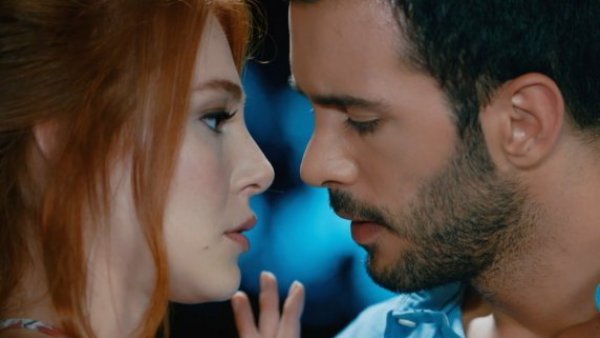 Cada vez más cerca: Mira el momento de este jueves de "Amor en Juego"
