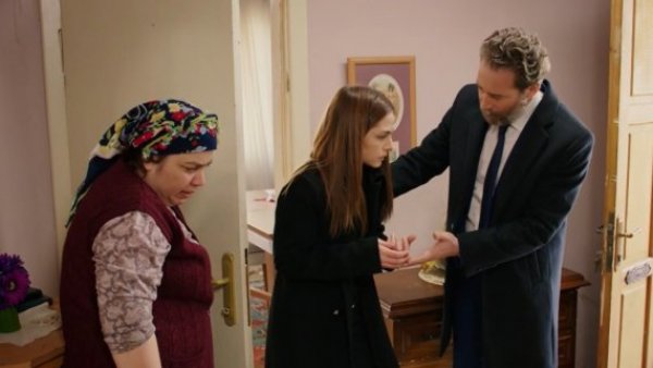 El señor Mehmet salva a Bahar: Mira el momento de "Me robó mi vida"
