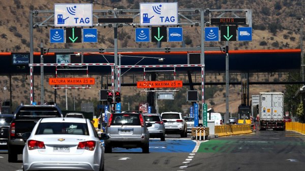 Peaje a luca: Revisa el plan de contingencia para el fin de semana largo
