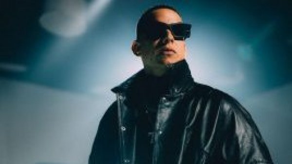 Daddy Yankee deja su carrera musical para dedicarse a la religión
