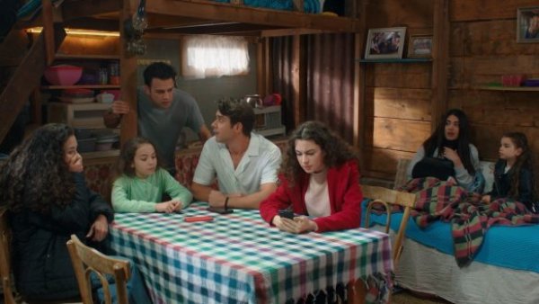¡Emel salva el día!: Revive el momento de hoy de "Todo por mi familia"
