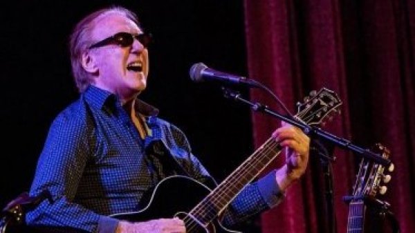 Fallece guitarrista de Paul McCartney en los Wings a los 79 años
