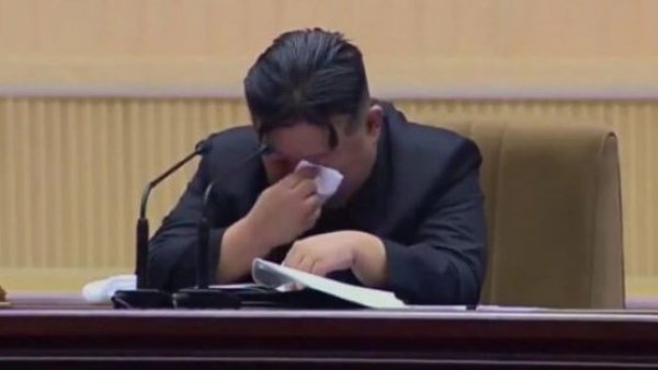 Entre lágrimas: Kim Jong-un pide a mujeres tener más bebés por baja natalidad en Corea del Norte