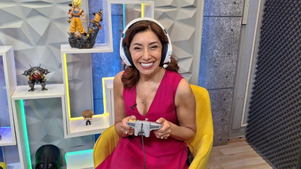 Tengo ganas de conocer más este mundo: Carmen Gloria Arroyo tuvo exitoso debut en Twitch