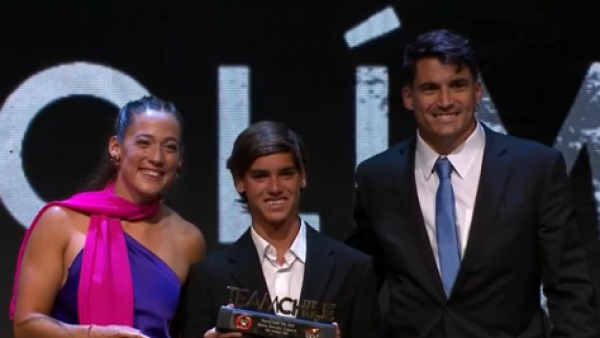 Matías González gana el premio "Espíritu Team Chile"
