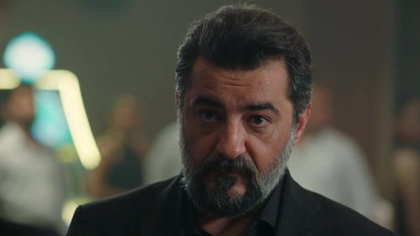 Todo por mi familia - T1E297 | La trampa de Akif
