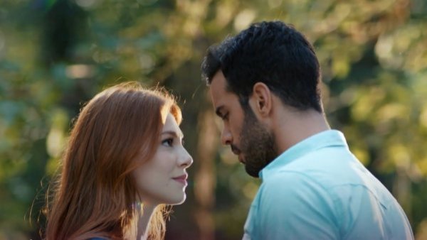 ¡Amor en el bosque! Mira un avance de este miércoles de "Amor en Juego"
