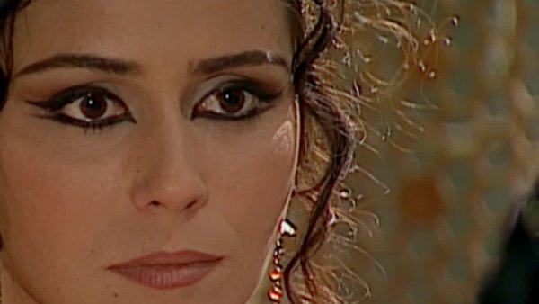"¿Le dirías que no a Lucas?": Mira un avance de este viernes de "El Clon"
