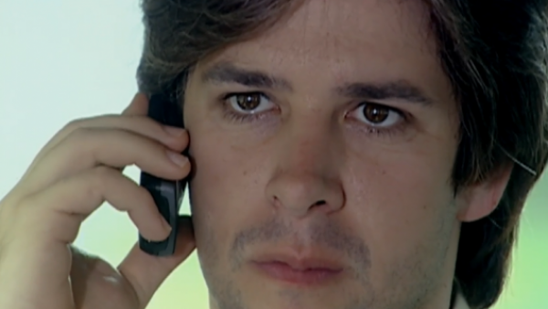 La llamada de Lucas: Mira el momento de "El Clon"
