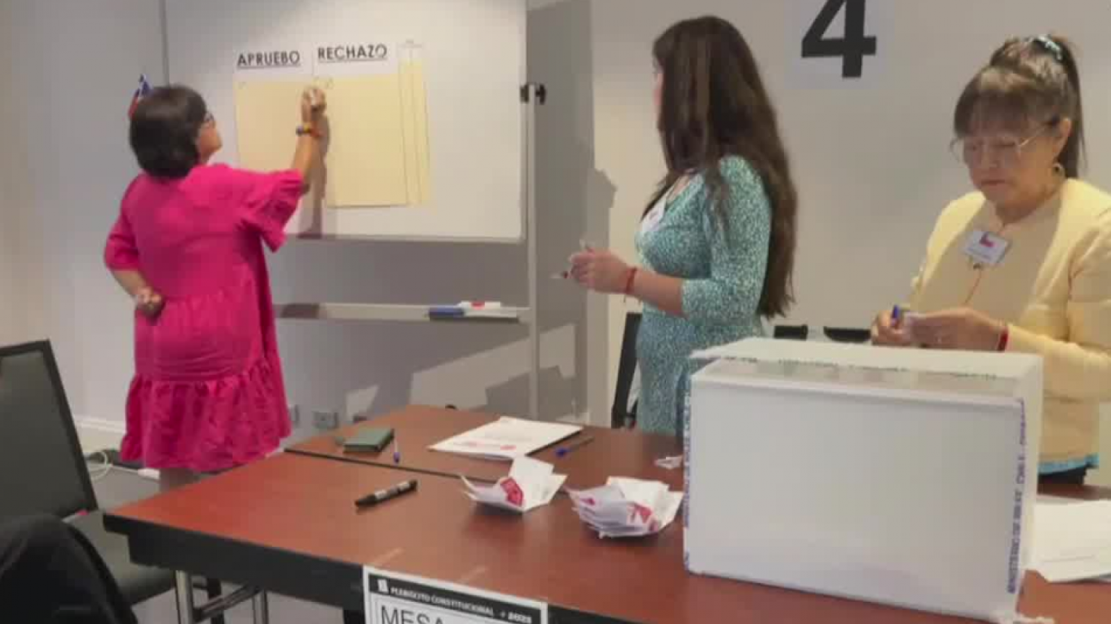 Votación de chilenos en el exterior: Ya hay resultados preliminares

