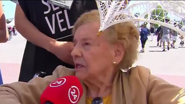 Tiene 100 años y votó en el Nacional: "Hay que saber votar por la Patria"

