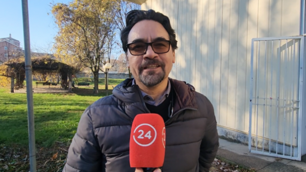 ¿Héroe sin capa? Hombre se ofreció como vocal de mesa para evitar que un joven se perdiera su matrimonio