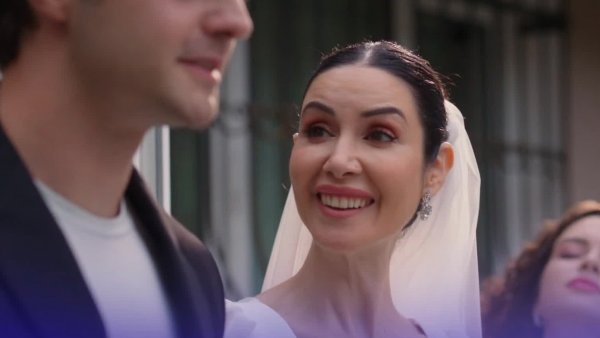"Se va a casar": Mira un adelanto de "Todo por mi familia"

