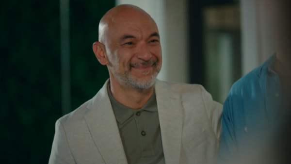 Todo por mi familia - T1E302 | La sorpresa de Ahmet
