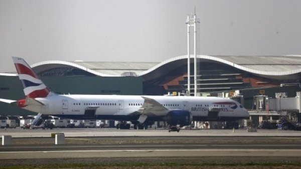 Año Nuevo: más de 430 mil viajeros pasarán por el aeropuerto de Santiago este fin de semana
