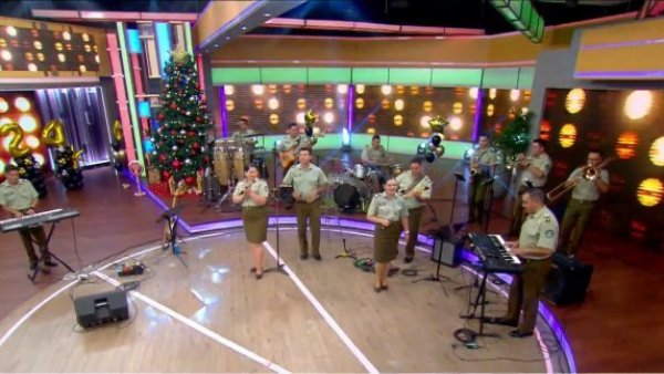 En la previa del Año Nuevo: ¡La presentación completa de la "Small Band" de Carabineros!