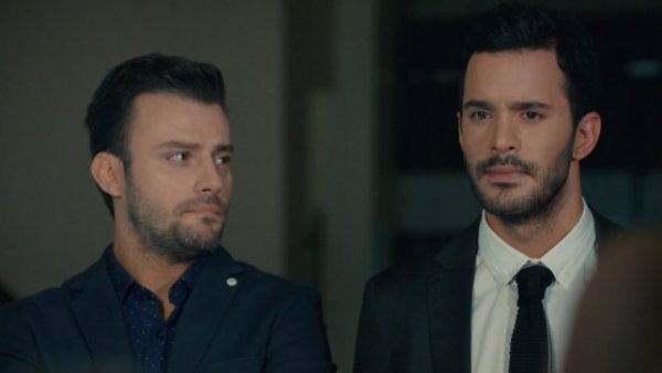 El quiebre de Omer y Sinan: Mira el momento de "Amor en Juego"
