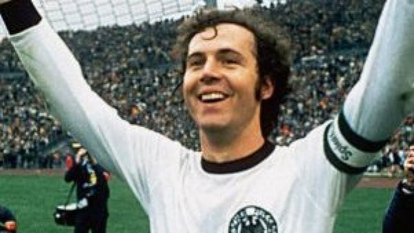 Alemania llora la muerte de Franz Beckenbauer, histórico defensor y entrenador
