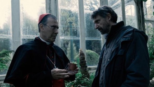 Francisco Melo y su vuelta a TVN con La Cacería: “Me hace mucho sentido que esta serie esté en TVN”