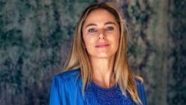 Mariana Derderián y Mauricio Jürgensen confirmaron su relación
