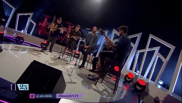 Tocata Hora 25 en NTV: Kuervos del Sur
