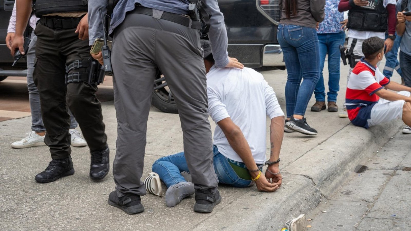 Ataque narco en Ecuador: Chileno en Guayaquil advierte "muchas solicitudes" entre ambos países
