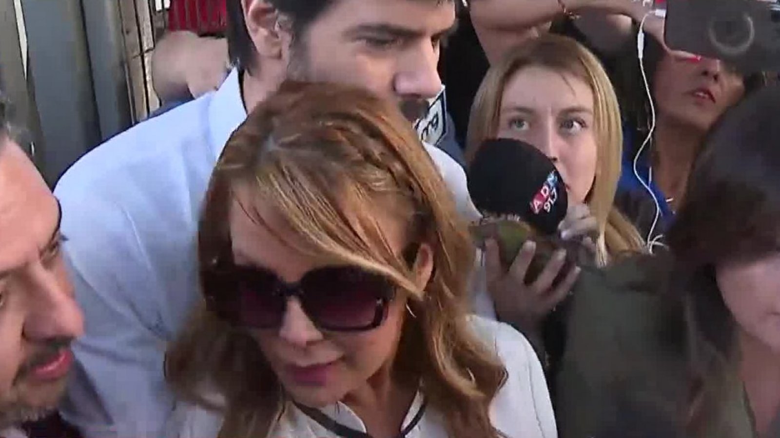 ¿Quedará en prisión preventiva?: Cathy Barriga llega al Centro de Justicia
