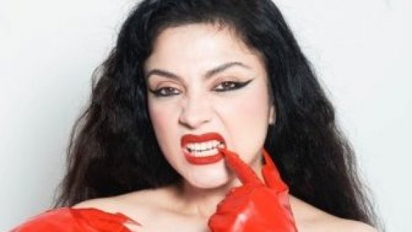 "Mi música nunca ha sido para niños": la respuesta de Mon Laferte por bullado video musical