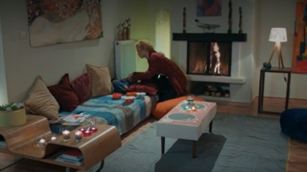 El secreto de Defne: Revisa el momento de "Amor en juego"
