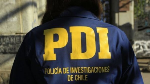 Detective embarazada frustró a tiros portonazo en su contra en Maipú