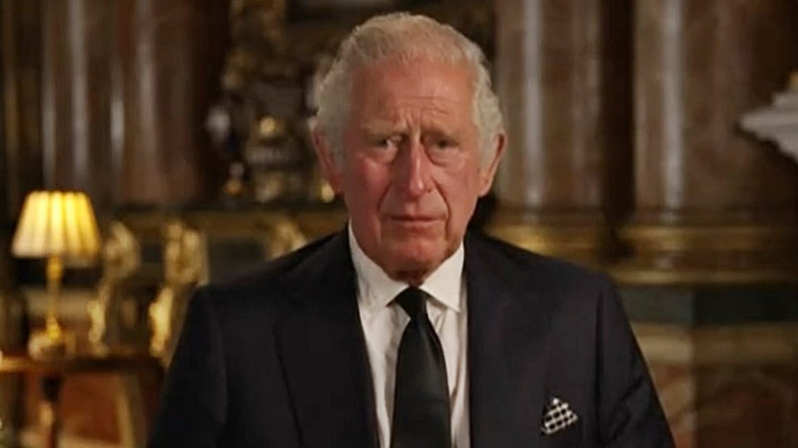Carlos III padece cáncer, según Palacio de Buckingham
