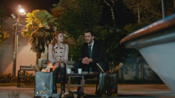 Amor en Juego - T1E57 | La tensión de Omer y Defne
