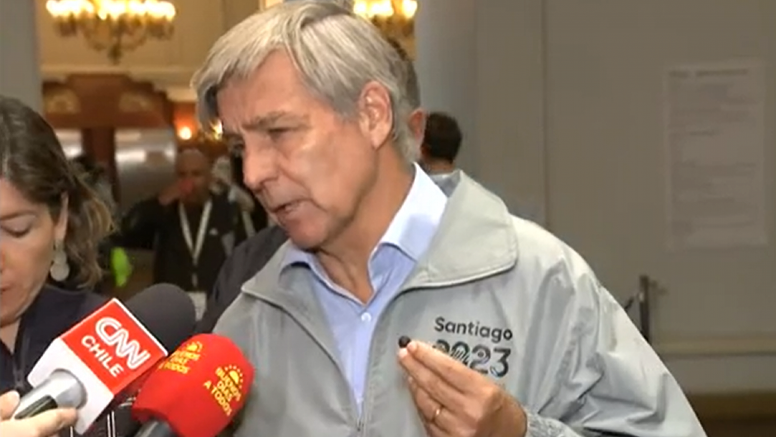 Harold Mayne-Nicholls detalla donación de Santiago 2023 a damnificados por incendios
