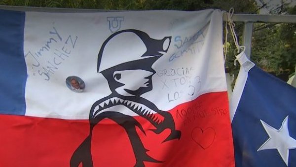 Minero de los 33 rindió su homenaje al expresidente Piñera
