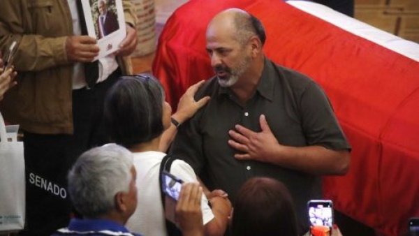 Mineros rescatados desde mina San José rindieron honores a Sebastián Piñera
