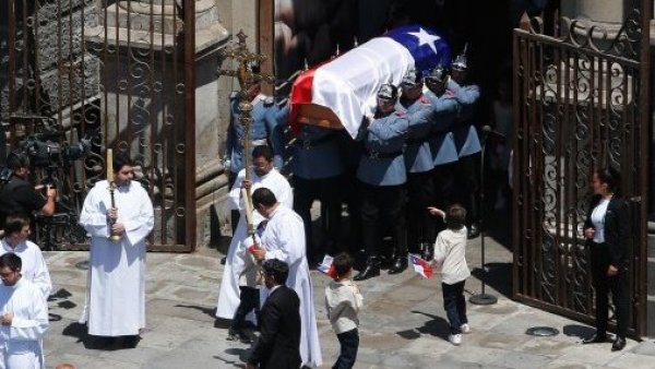 La misa fúnebre del expresidente Sebastián Piñera en la Catedral de Santiago
