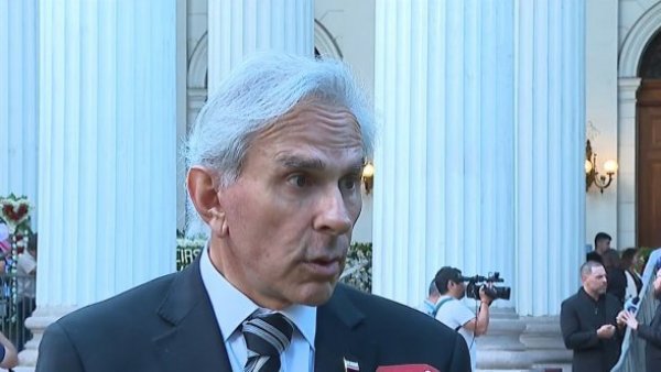 Senador Moreira en funeral del expresidente Piñera: "Lo importante es que Chile exprese sus sentimientos"
