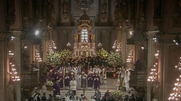 El Ave María en la misa fúnebre del expresidente Piñera
