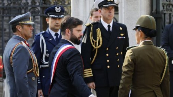 Presidente Boric llega al ex Congreso para liderar homenajes a exmandatario Sebastián Piñera
