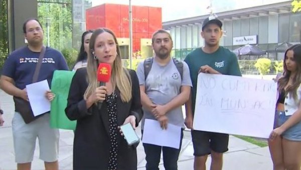Llevan meses esperando: Decenas de personas denuncian a empresa de scooters eléctricos
