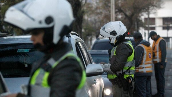 Anuncian fin de la restricción vehicular para las zonas afectadas por los incendios en Valparaíso
