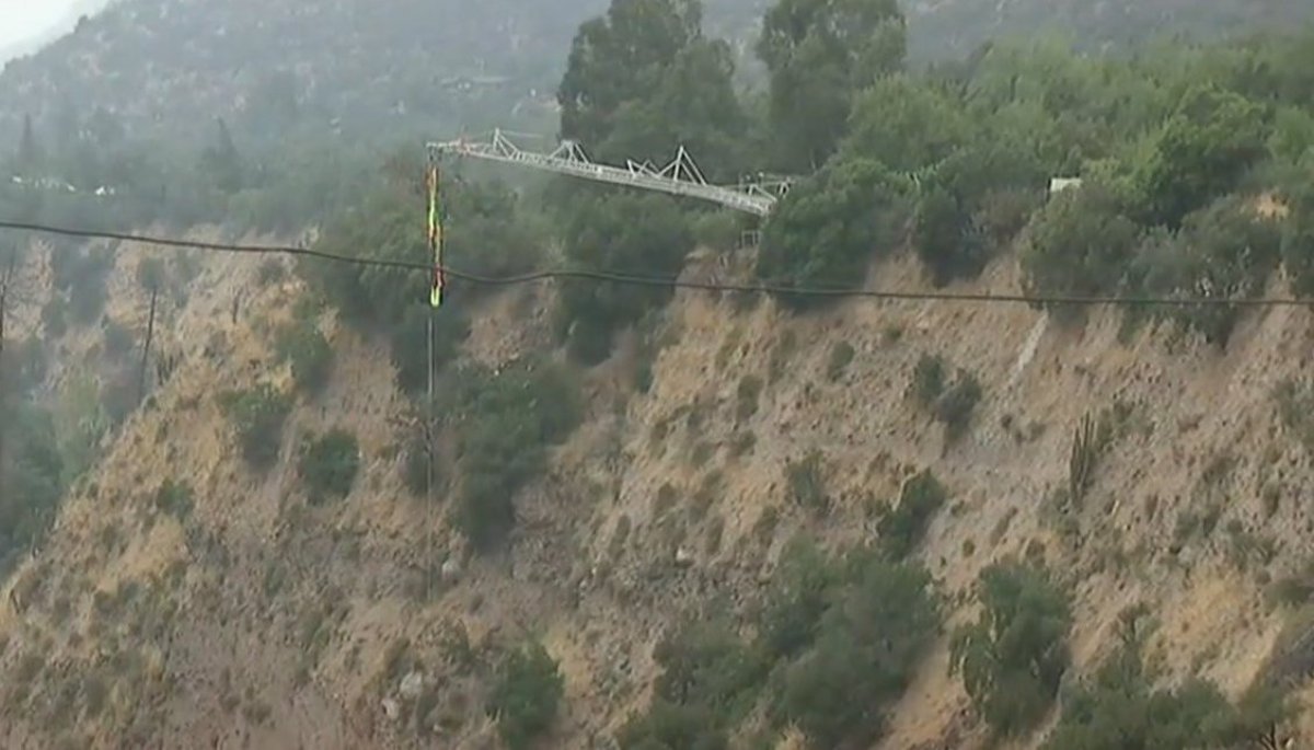 Joven de 23 años fallece durante salto de bungee en el Cajón del Maipo TVN