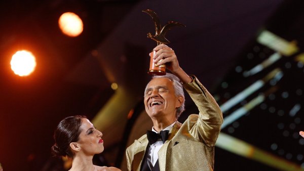 Un espectáculo de nivel mundial en Viña 2024: Andrea Bocelli logra peak de 41,2 puntos de rating