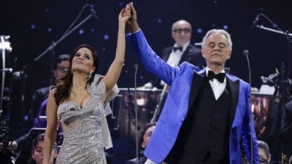 "Haciendo historia": las reacciones que dejó la presentación de Andrea Bocelli en Viña 2024