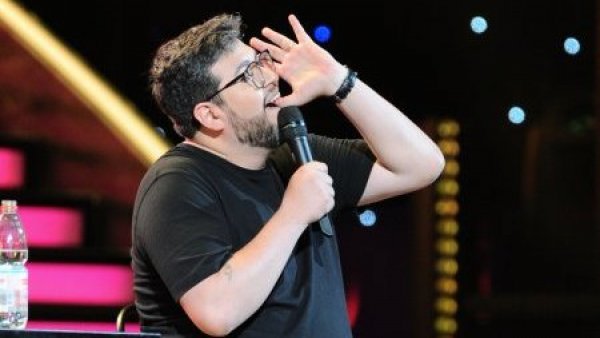 "Ágil, rápido, chiste corto y contingencia": Luis Slimming conquista a usuarios de redes sociales