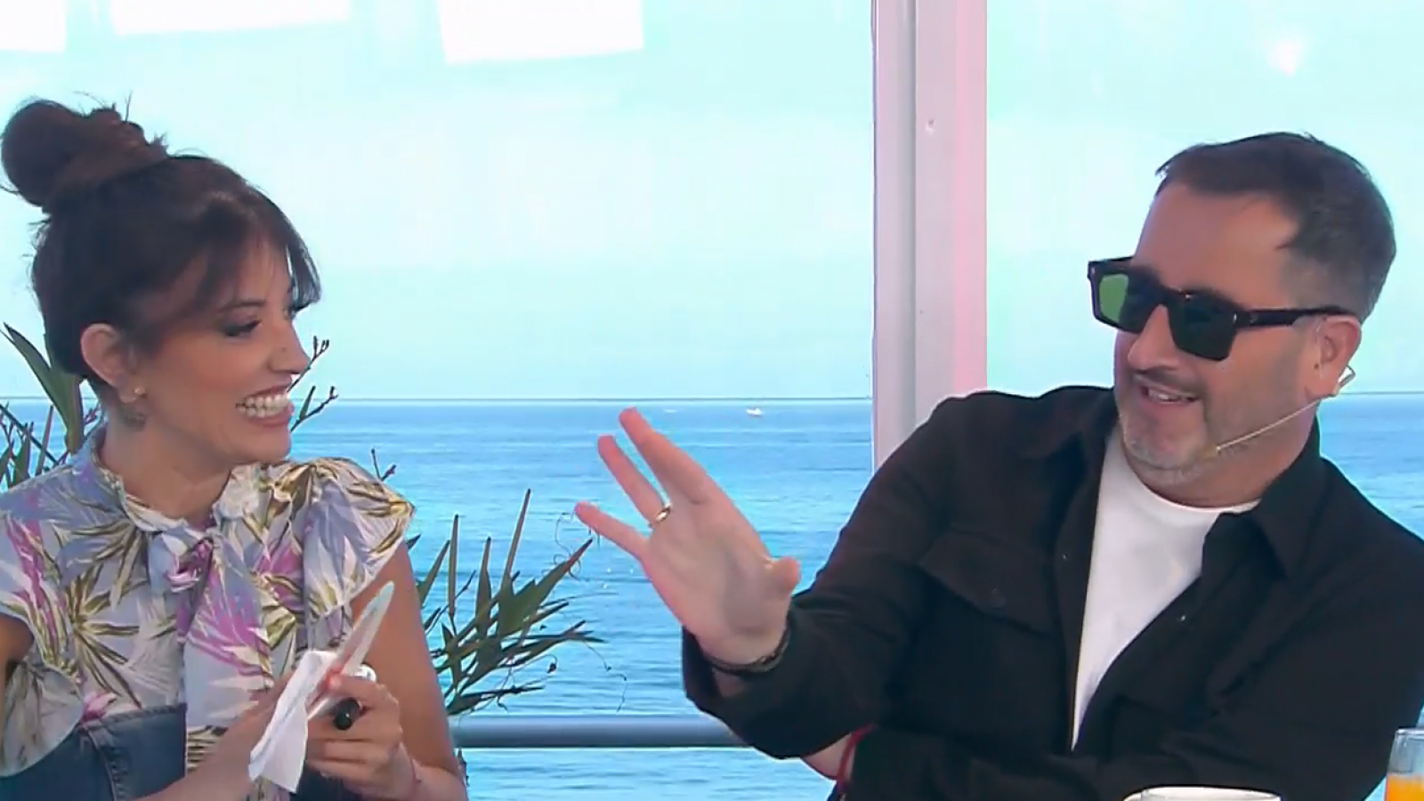¿Un nuevo personaje? La rutina de humor de Eduardo Fuentes que sacó risas en el panel del "Buenos Días a Todos"
