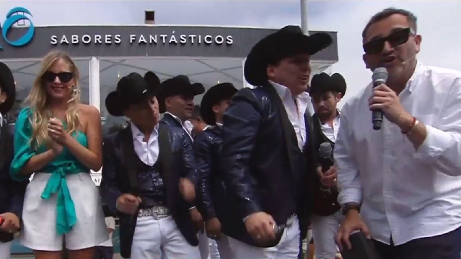 ¡El matinal de Chile se despide al ritmo de Los Machos de la cumbia!
